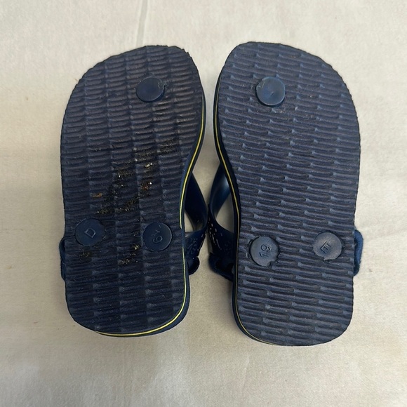 Havaianas Dark Blue Flip Flops with Brazilian Flag - Picture 4 of 4